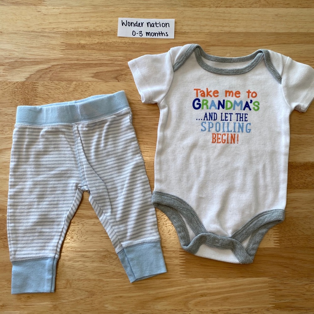 Neutral baby outfit 0-3 months